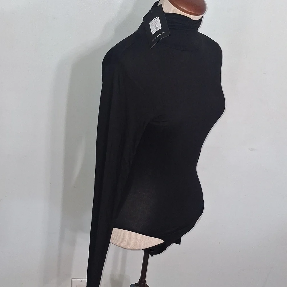 Fashion Nova- Pamela Turtle Neck Long Sleeve Bodysuit- W Sz Small - Picture 4 of 9